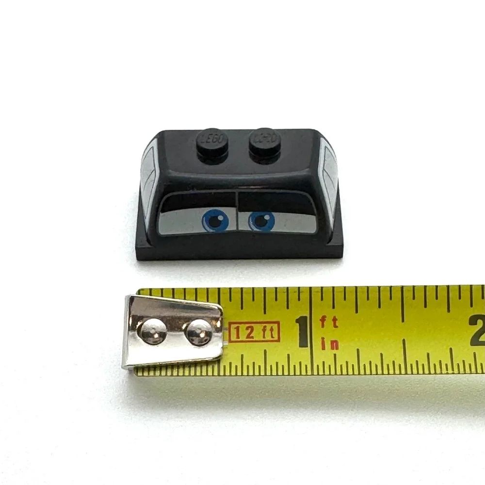LEGO Windscreen 2x4x1 1/3 Black Cars Blue Eyes 30841 Part Replacement
